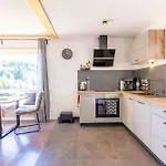 Tatil Evi Urlaub Am Schwarzbach Mit Sauna Und Whilpool Butgenbach