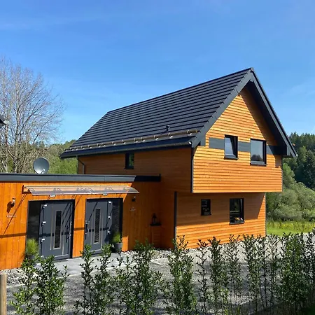 Prázdninový dům Urlaub Am Schwarzbach Mit Sauna Und Whilpool Butgenbach