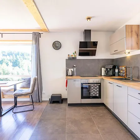 Casa de Férias Urlaub Am Schwarzbach Mit Sauna Und Whilpool Butgenbach