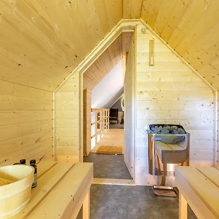 Casa de Férias Urlaub Am Schwarzbach Mit Sauna Und Whilpool Butgenbach